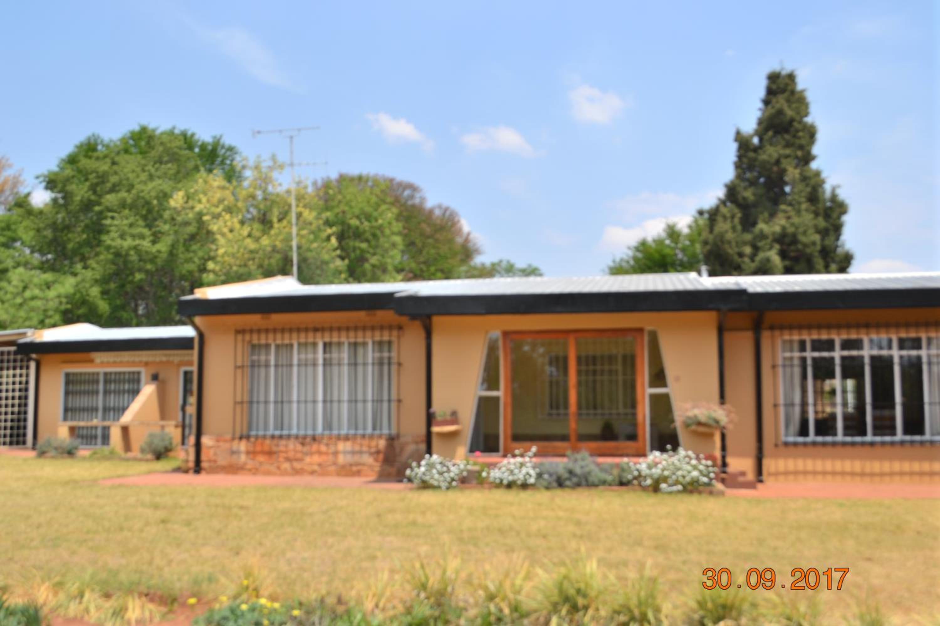At The Rocks Lodge 2/53