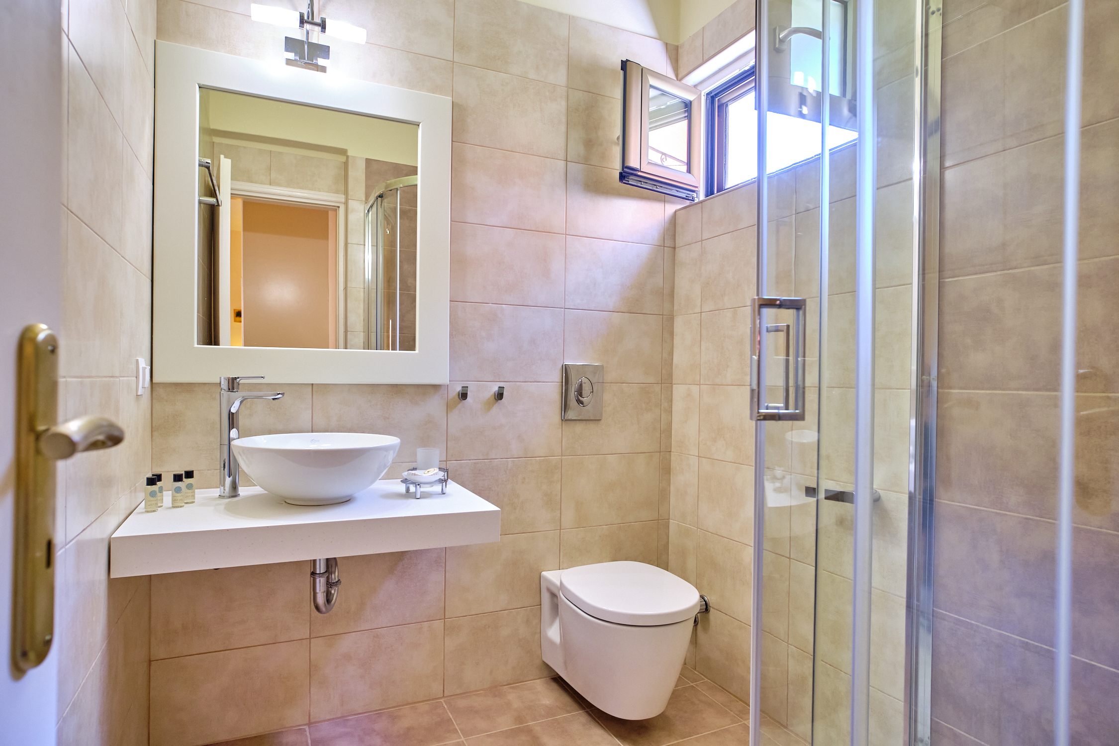 Chrismos Luxury Suites and Studios 36/39