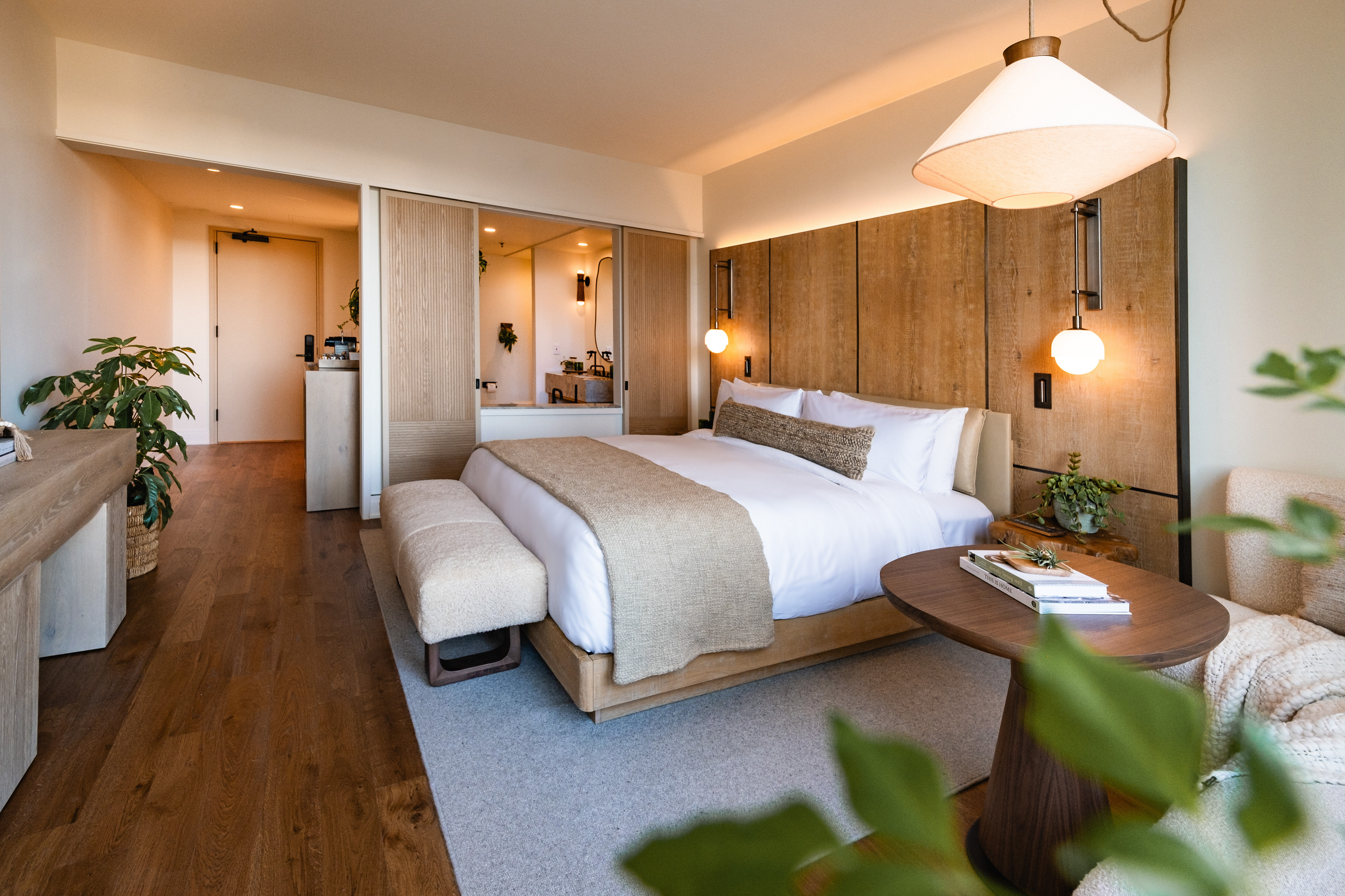 City, King Bed