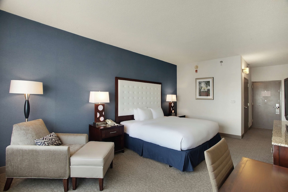 Doubletree Hotel Little Rock 10/60