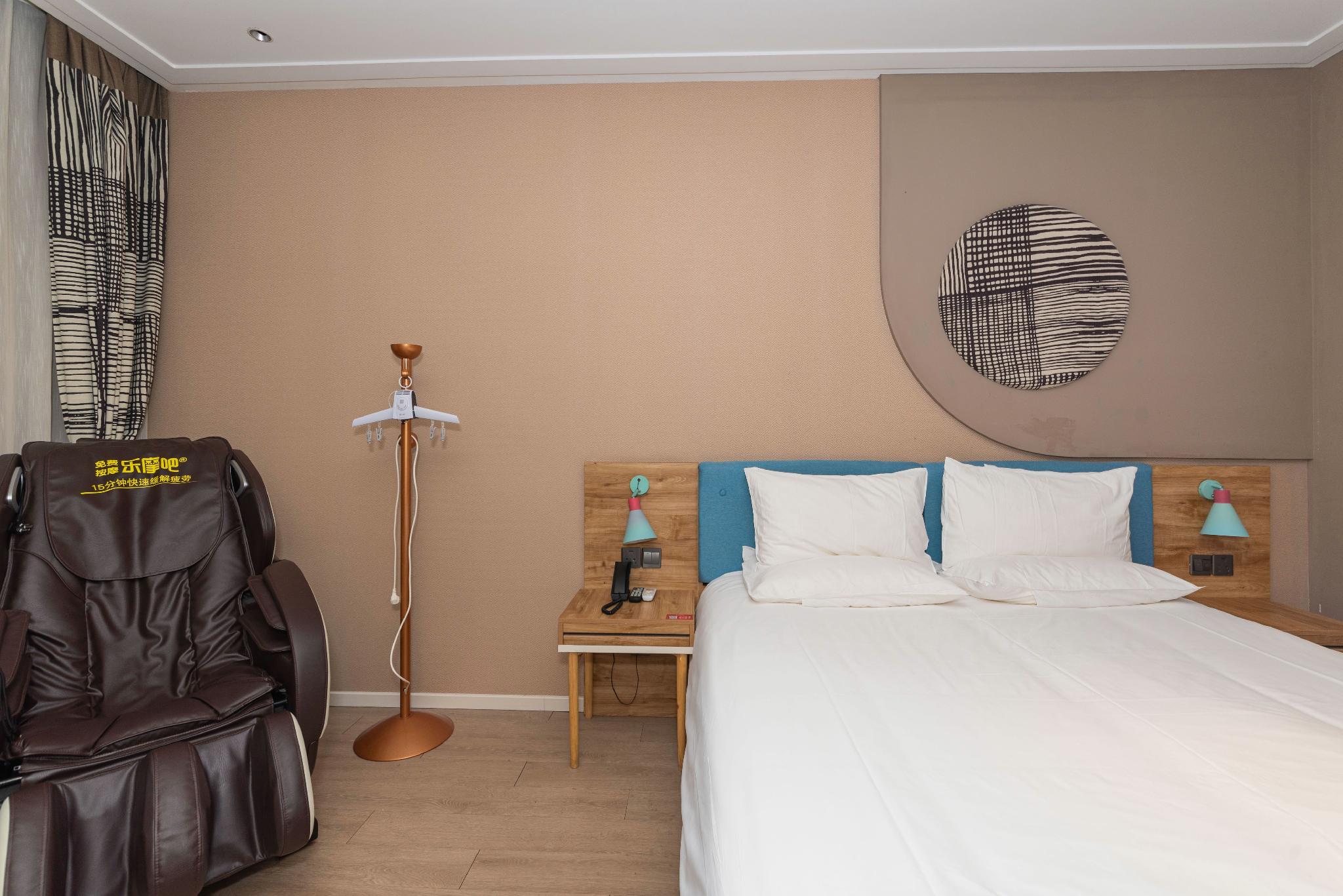 Home Inn (Fuzhou Gushan Walmart) 16/34