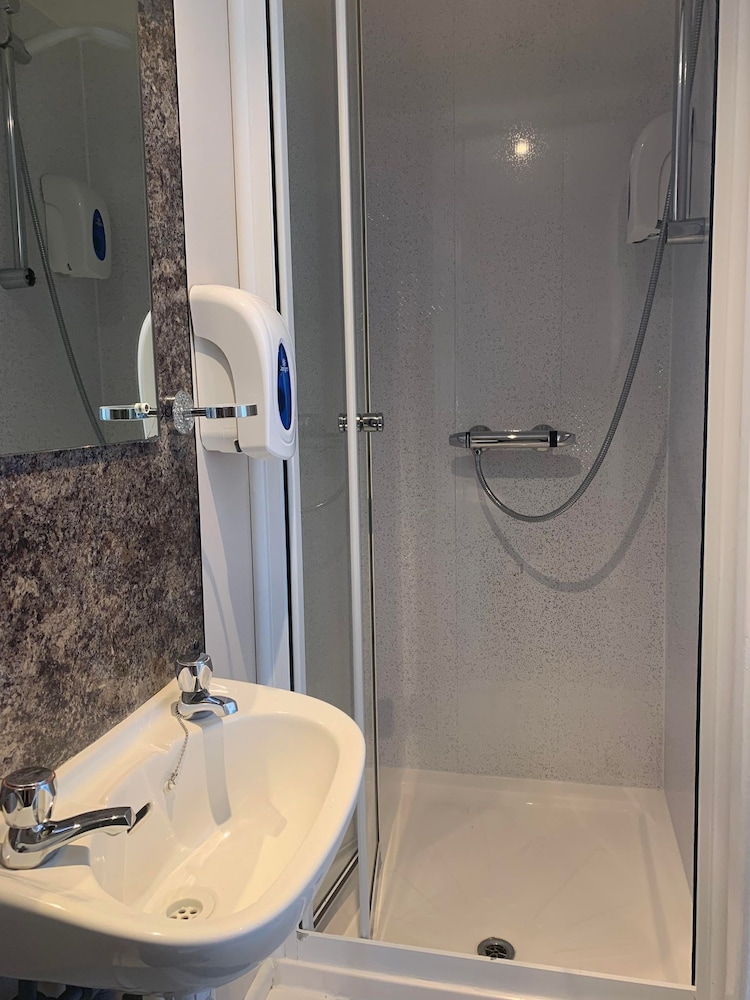 Silver, Single, Single Bed، The Jubilee Hotel 3/4