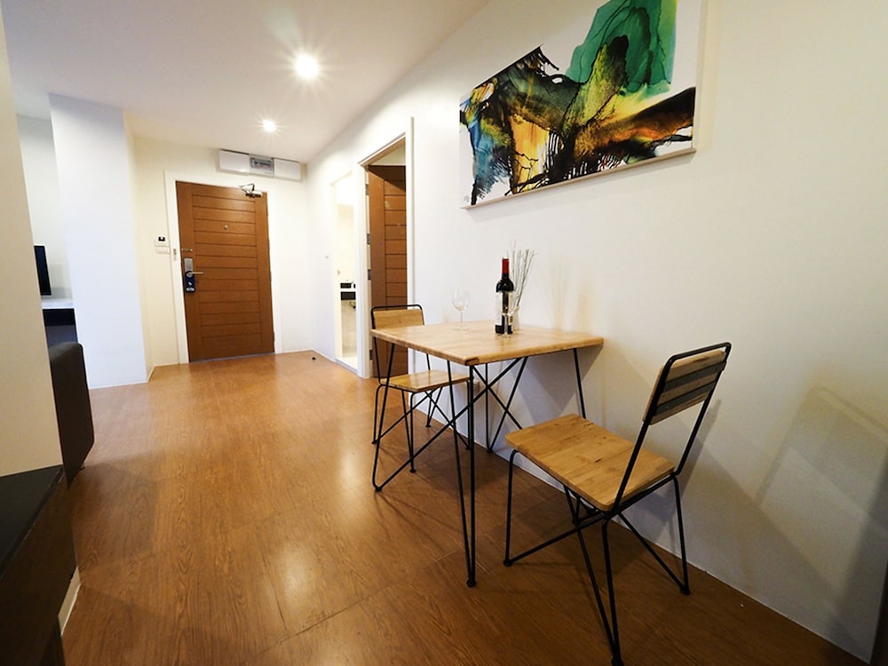 130 Hotel & Residence Bangkok 64/83