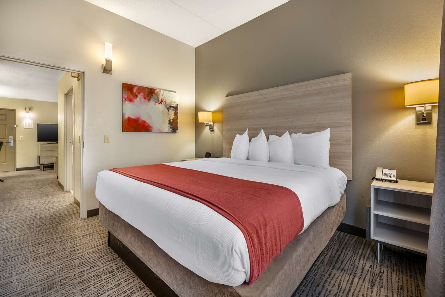 Suite, King Bed, Sofa