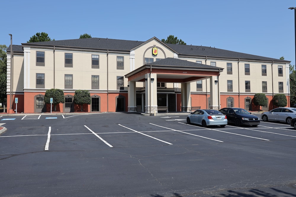 Super 8 by Wyndham High Point/Greensboro 25/34