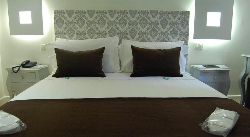 ROYAL PALACE LUXURY 16/17