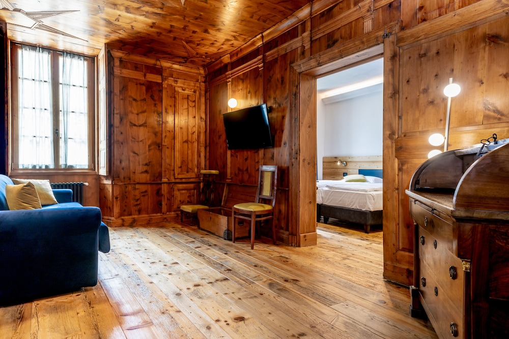 Curt di Clement Eco Mobility Hotel 37/50