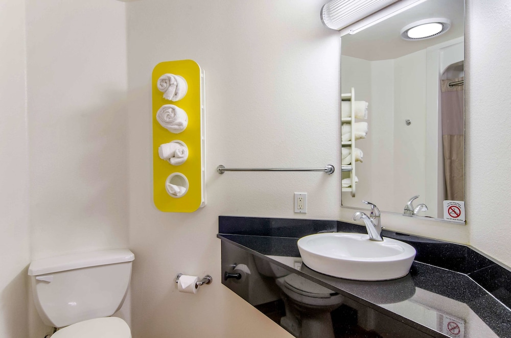 Motel6 Wheatland, WY 51/58