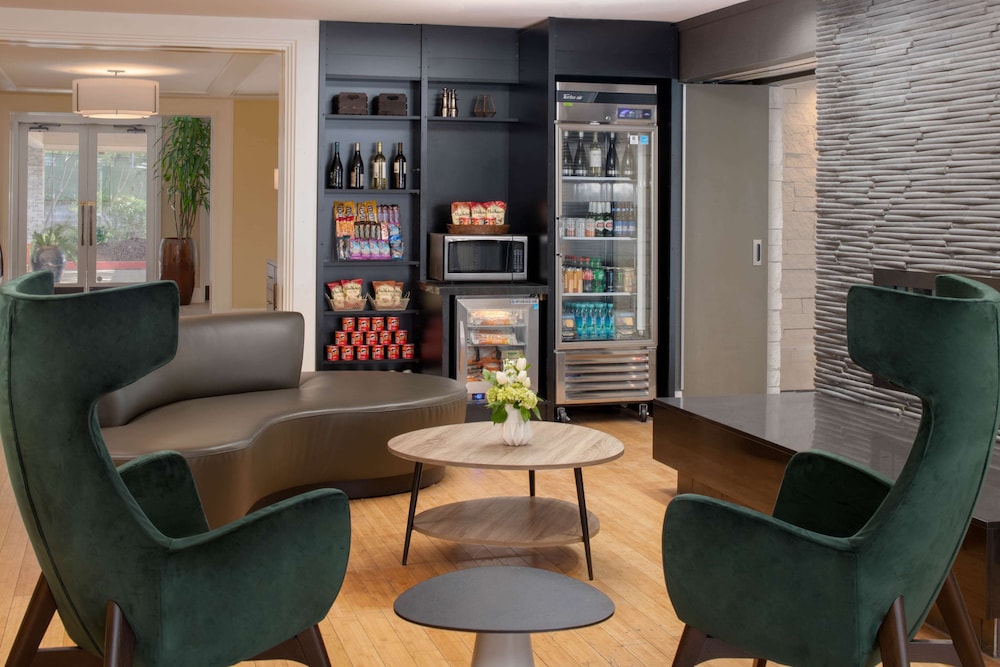 Toll House Hotel Los Gatos, Tapestry Collection by Hilton 25/50