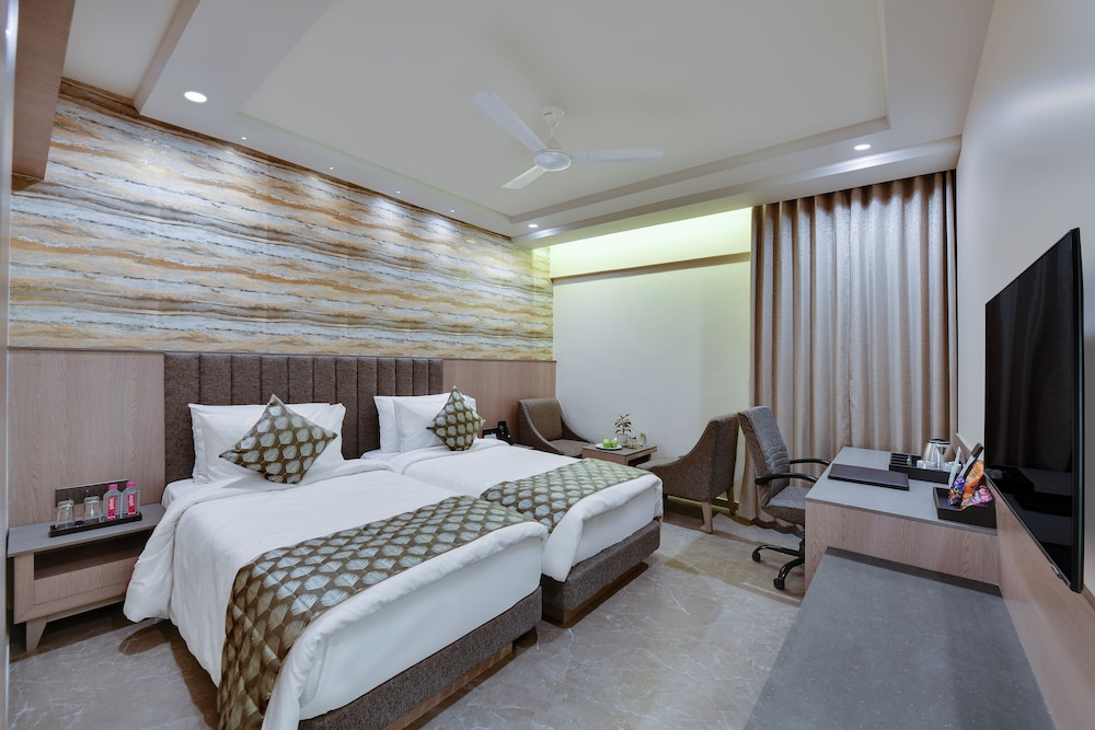 The Fern Residency Ellisbridge Ahmedabad 15/38