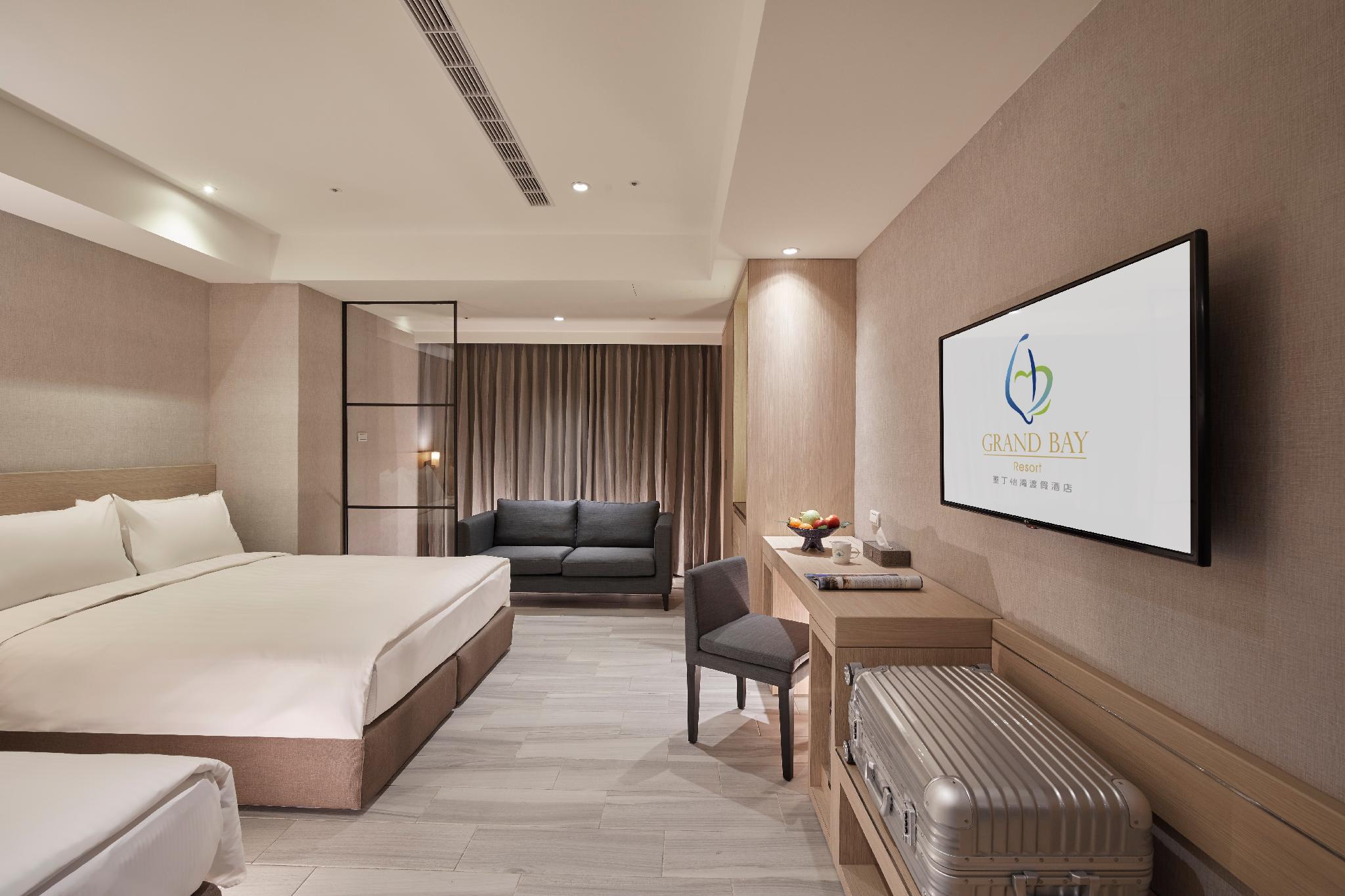 Guest Room, Triple, Grand Bay Resort 2/2