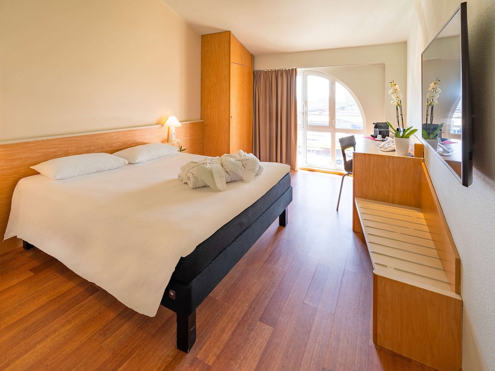 Ibis Florence North Airport Hotel 20/65