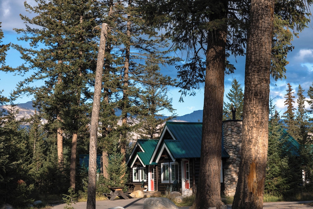 Pine Bungalows 27/50