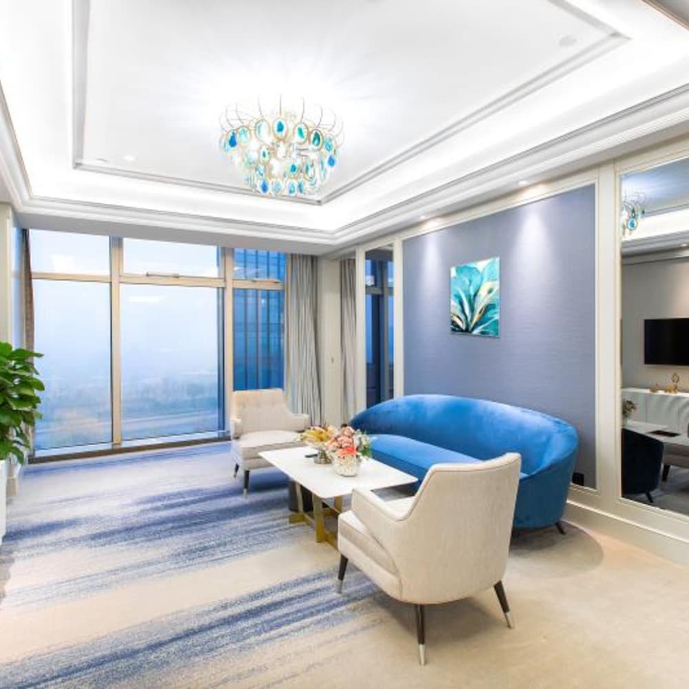 Lily Hotel 19/33