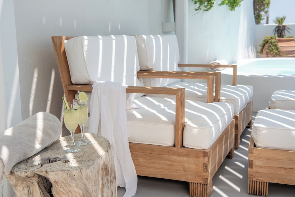 Native Eco Villas Santorini 19/35