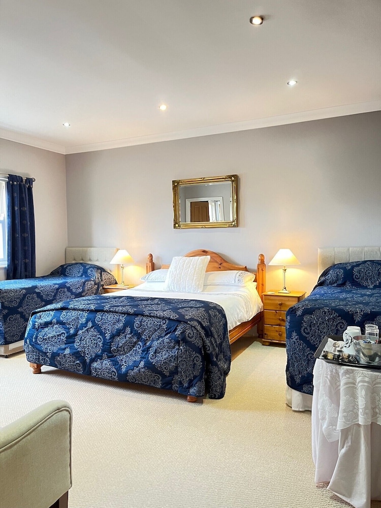 Falcon, Nest, Suite, King and Twin Beds