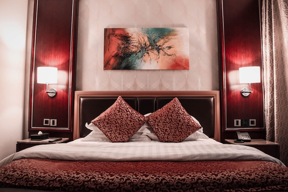 Velvet Hotel 18/54