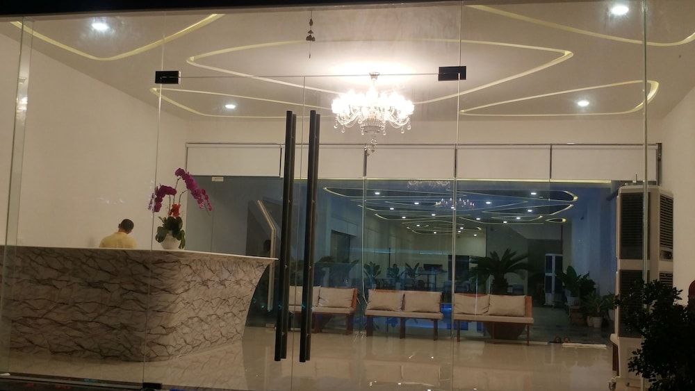Damina Boutique Hotel - Hostel 2/25