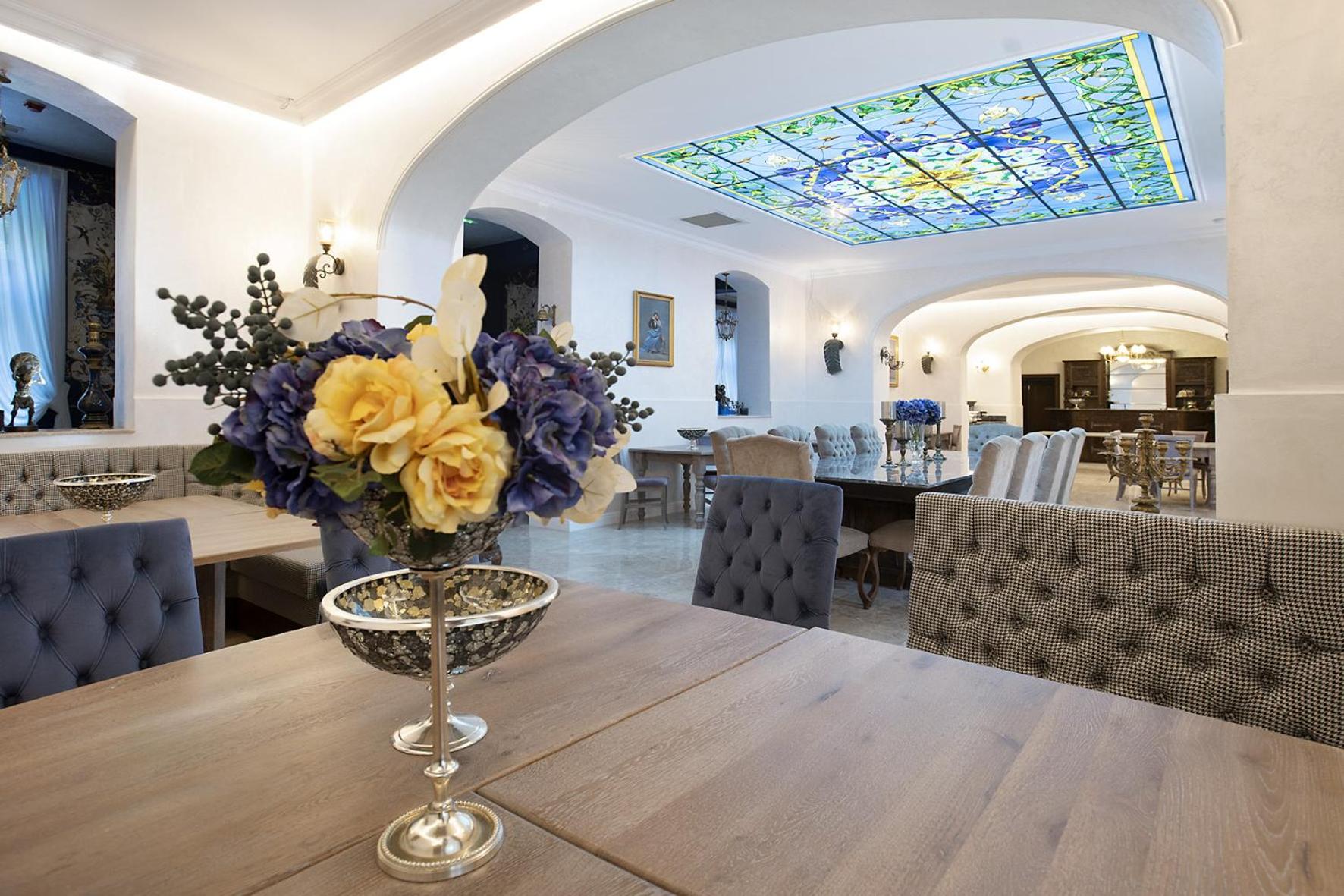 Hotel Caraiman 24/50