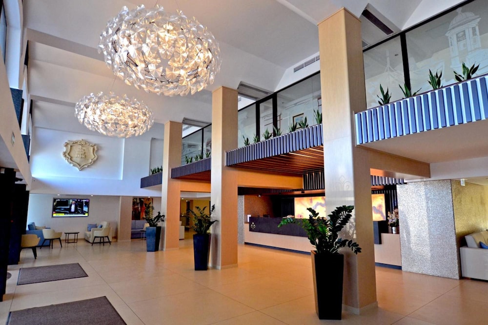 Qawra Palace Resort & Spa 59/66