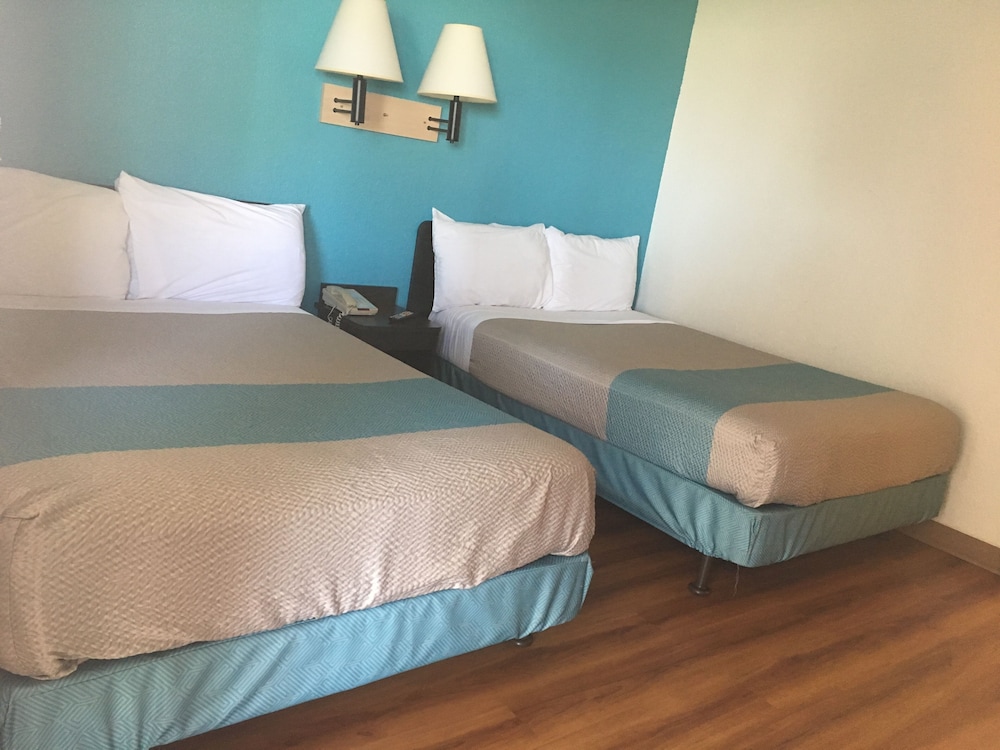 Motel6 Tucumcari, NM 33/71