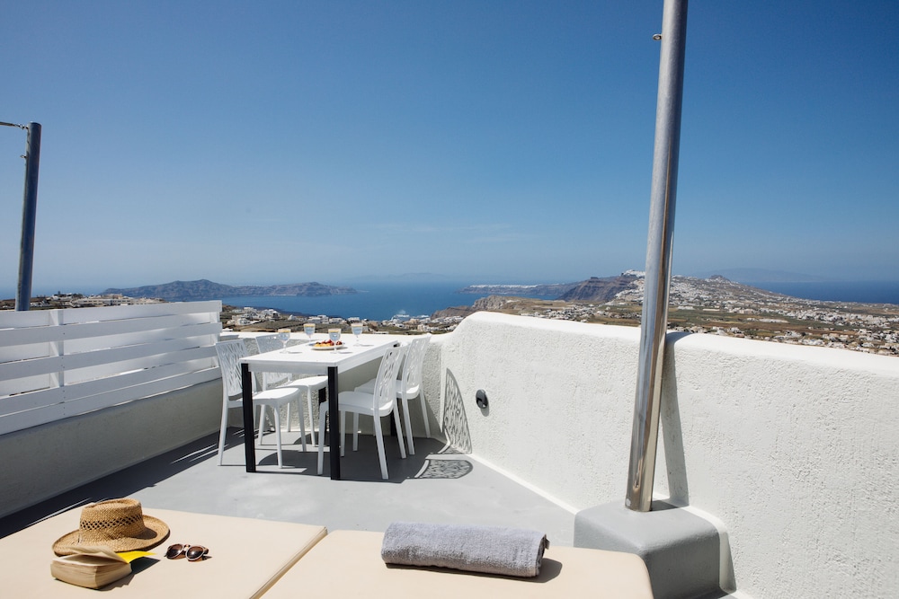 Santorini Dreams Villas 39/50