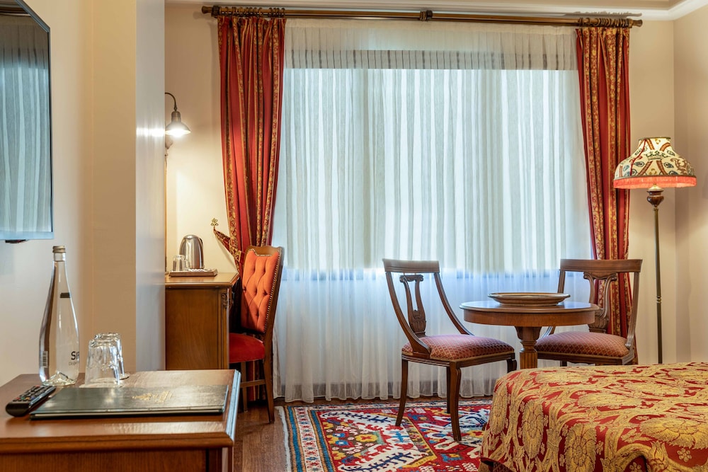 Sultanhan Hotel 45/71