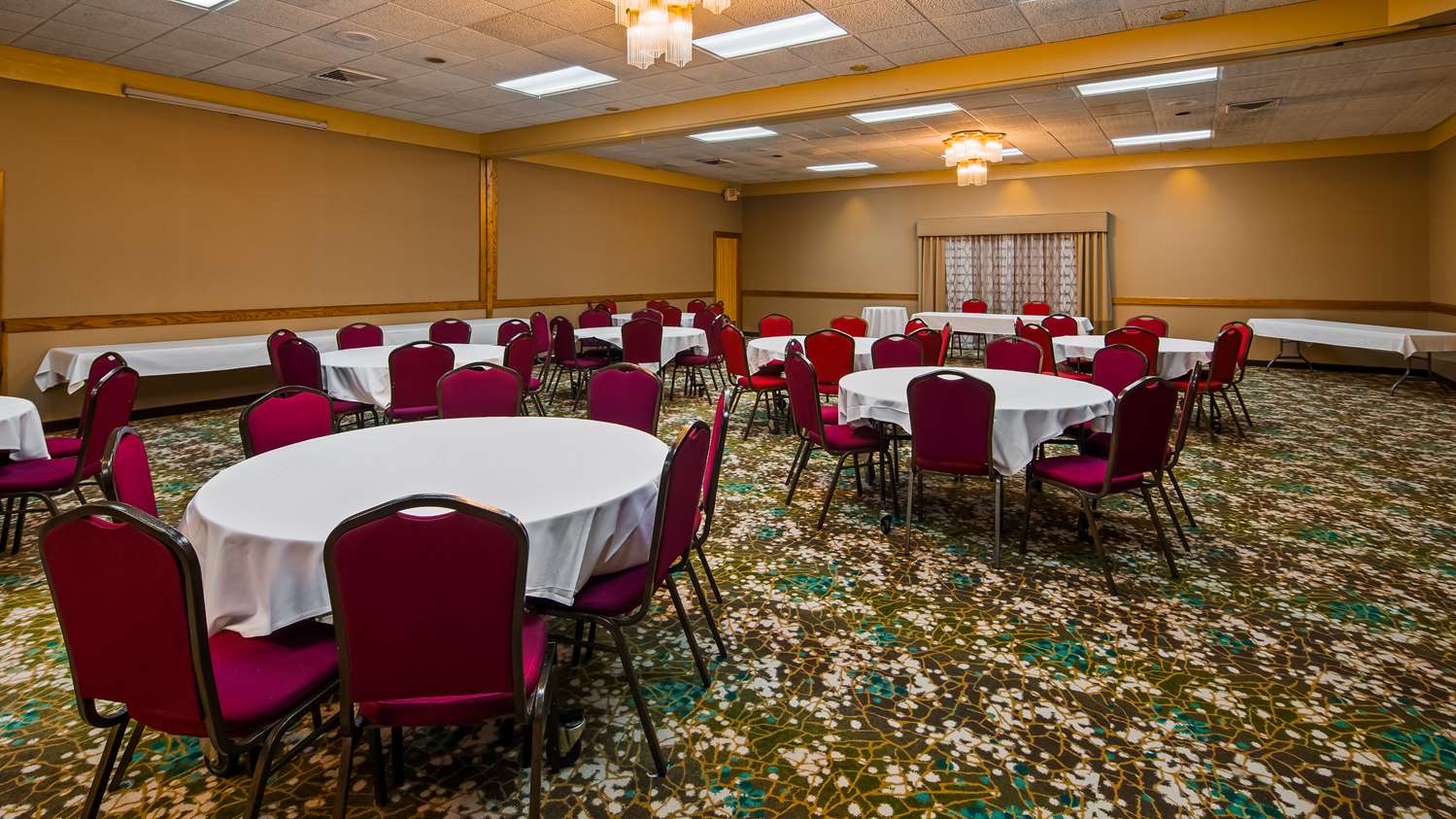 Best Western Woodhaven Inn 38/43