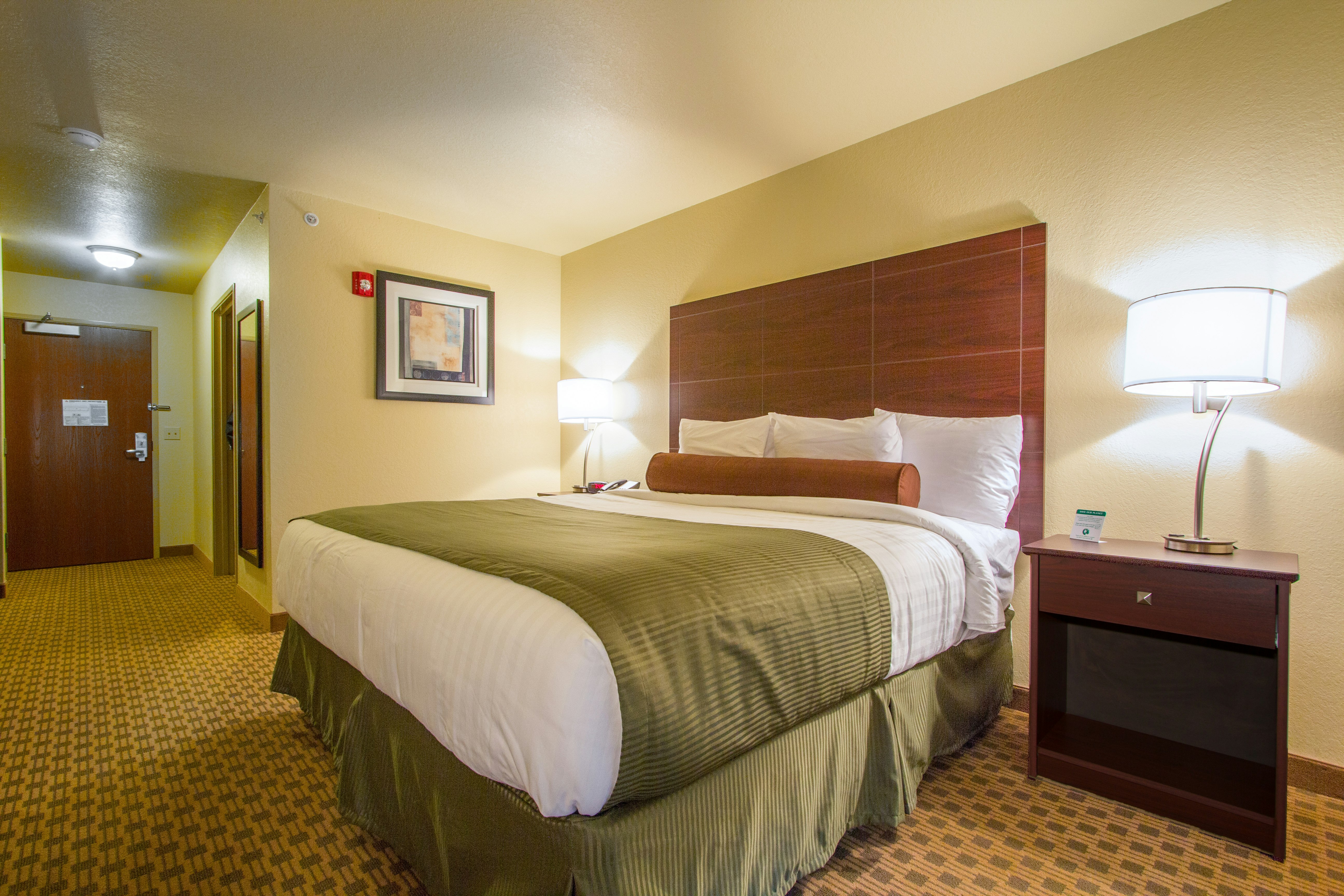 Cobblestone Inn Suites Corry Pa 27/70