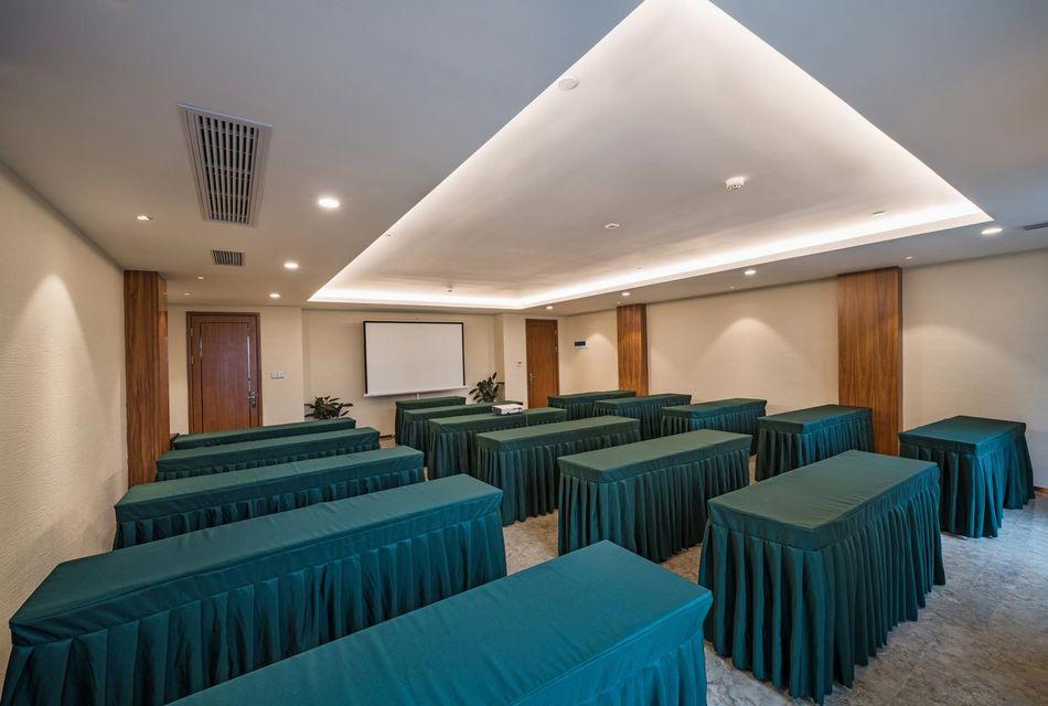 West City International Hotel 29/33