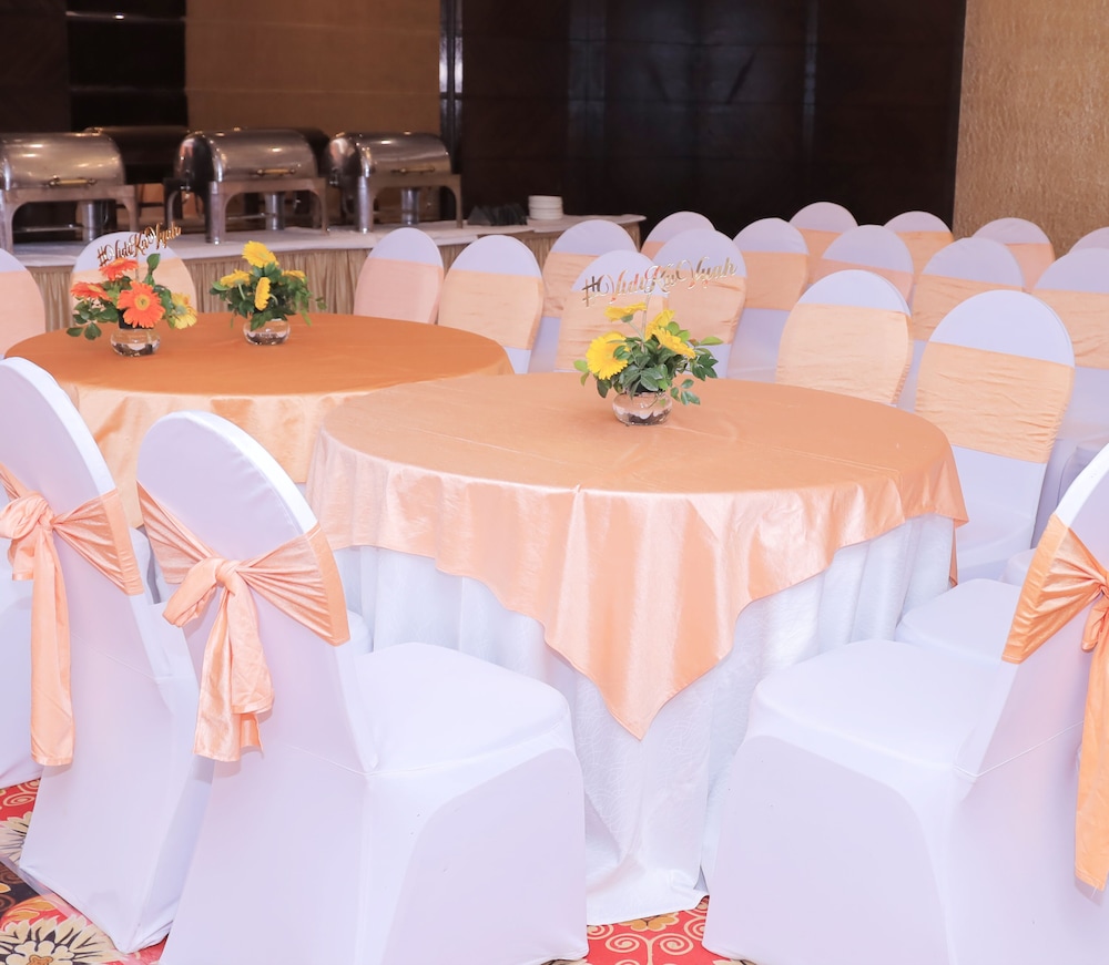DS Clarks Inn Gurgaon 31/42