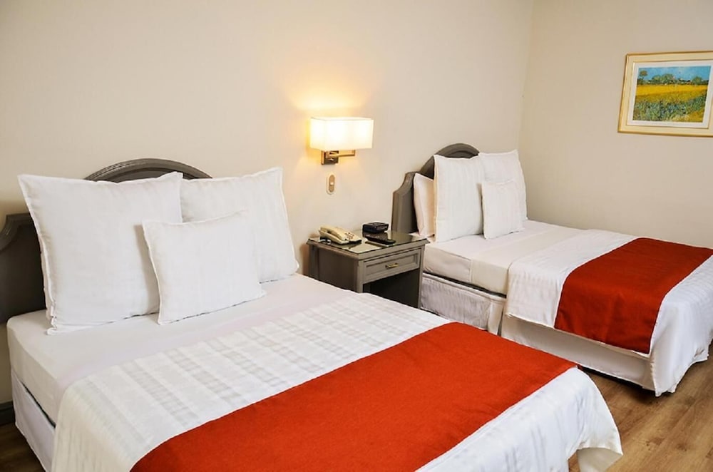 Hotel Santander Plaza 10/60