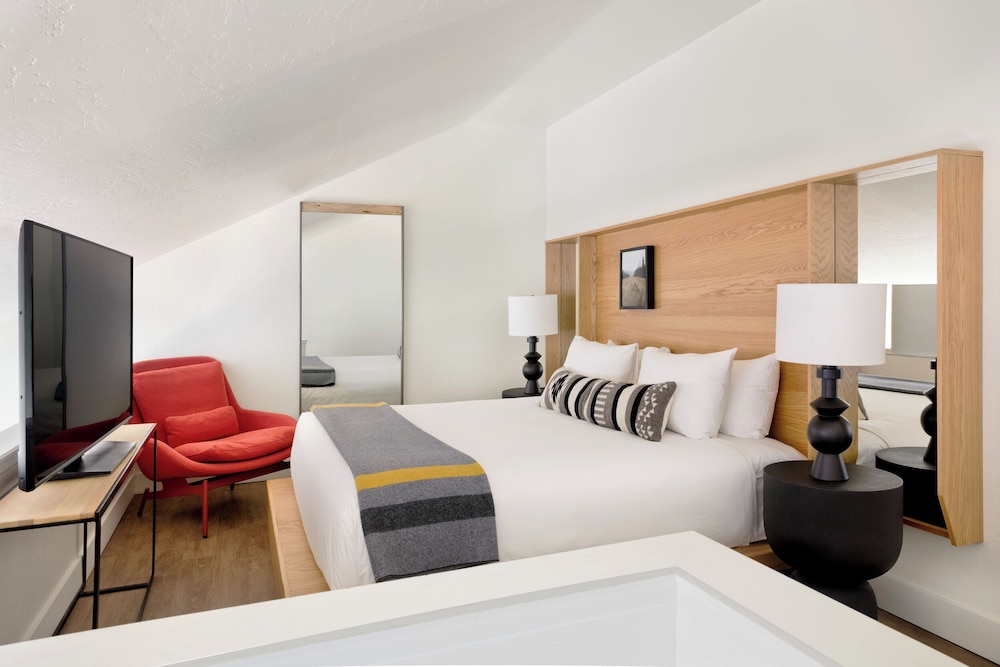 Loft, Premium, Suite, 2 King Beds, Sofa