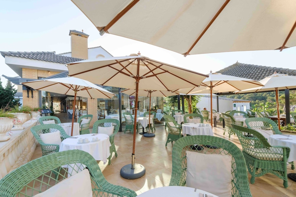 La Moraleja The Quiet Hotel - Adults Only 64/72