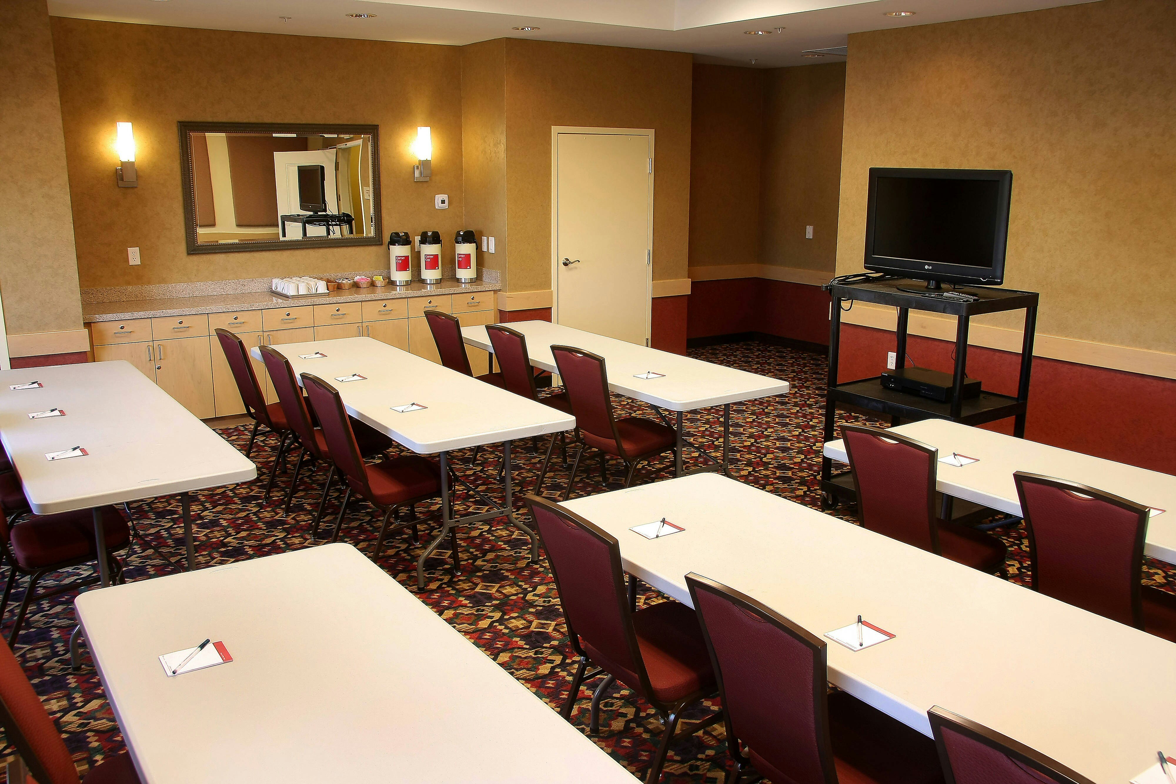 Towneplace Suites By Marriott Farmington 8/13