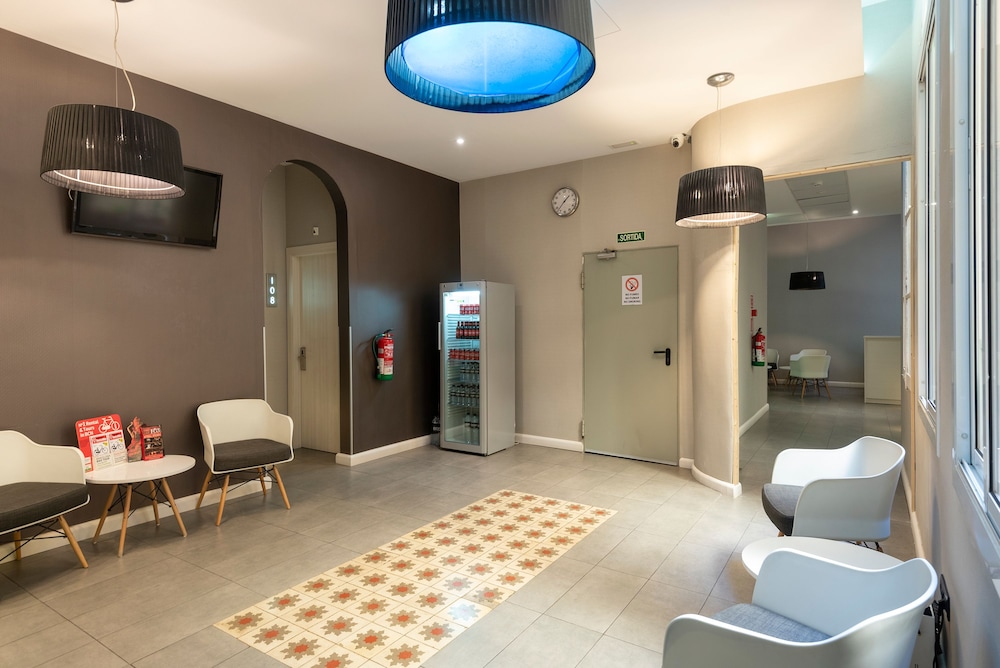 Hostal Plaza Goya Bcn 25/32