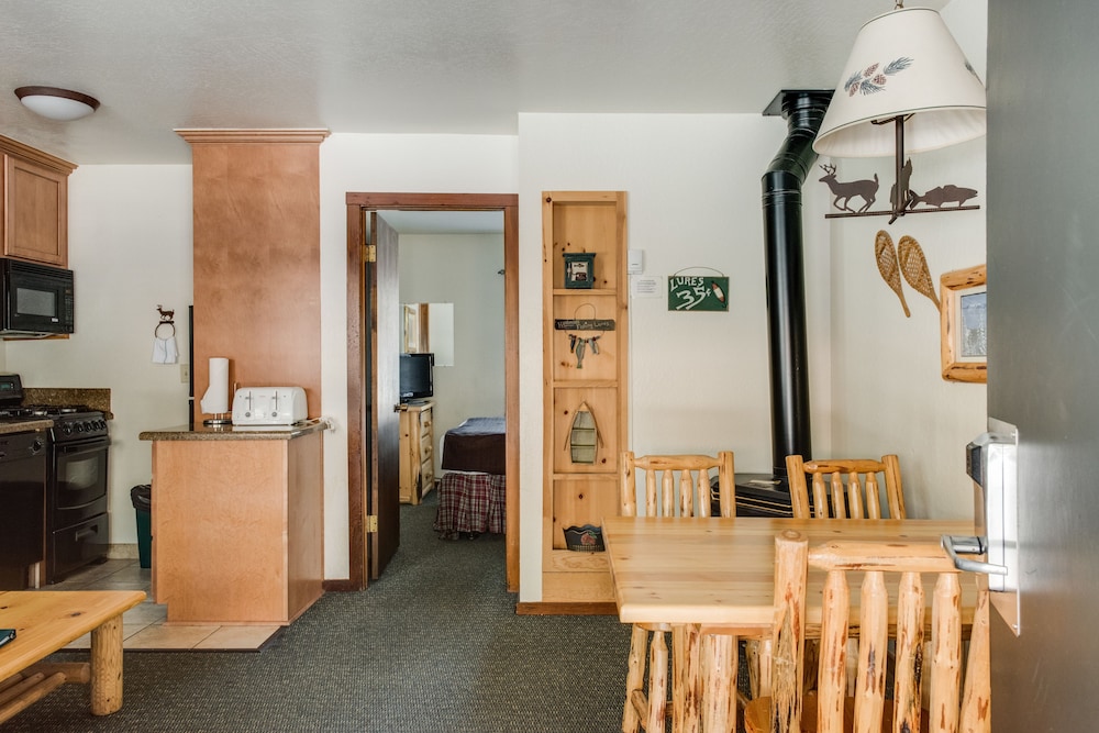 Franciscan Lakeside Lodge 46/73