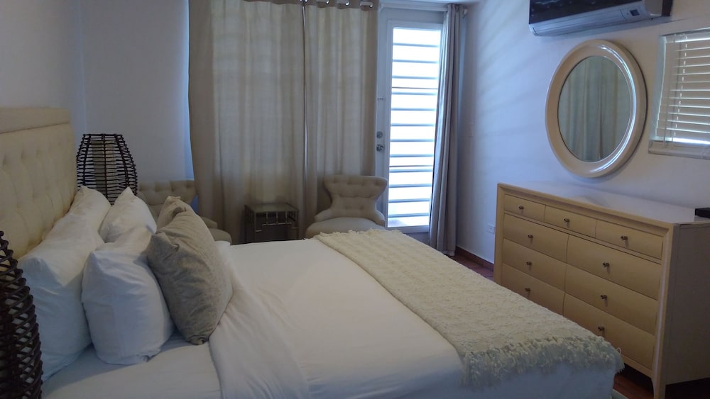Hosteria Del Mar 8/31