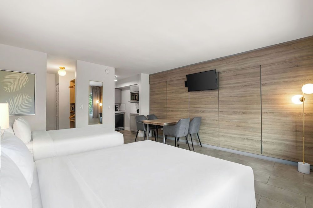 غرفة بريميوم بسريرين مزدوجين بمطبخ صغير، The Garden Hotel and Resort 4/10