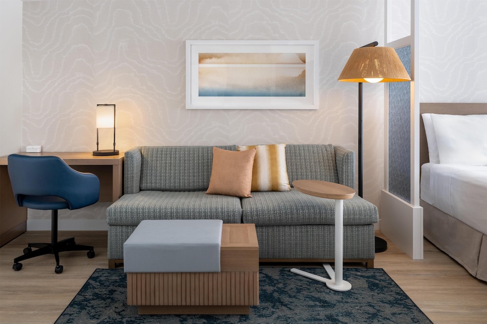 Hyatt Place Coconut Point 42/64