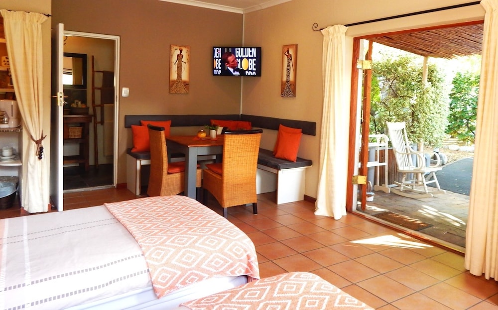 Khashamongo Guesthouse 20/50