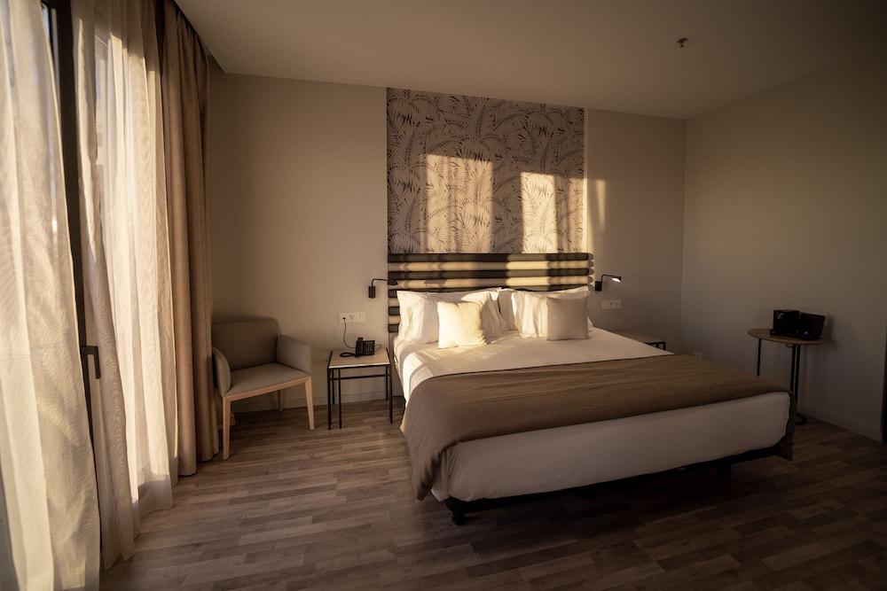 Abba Sevilla Hotel 8/30