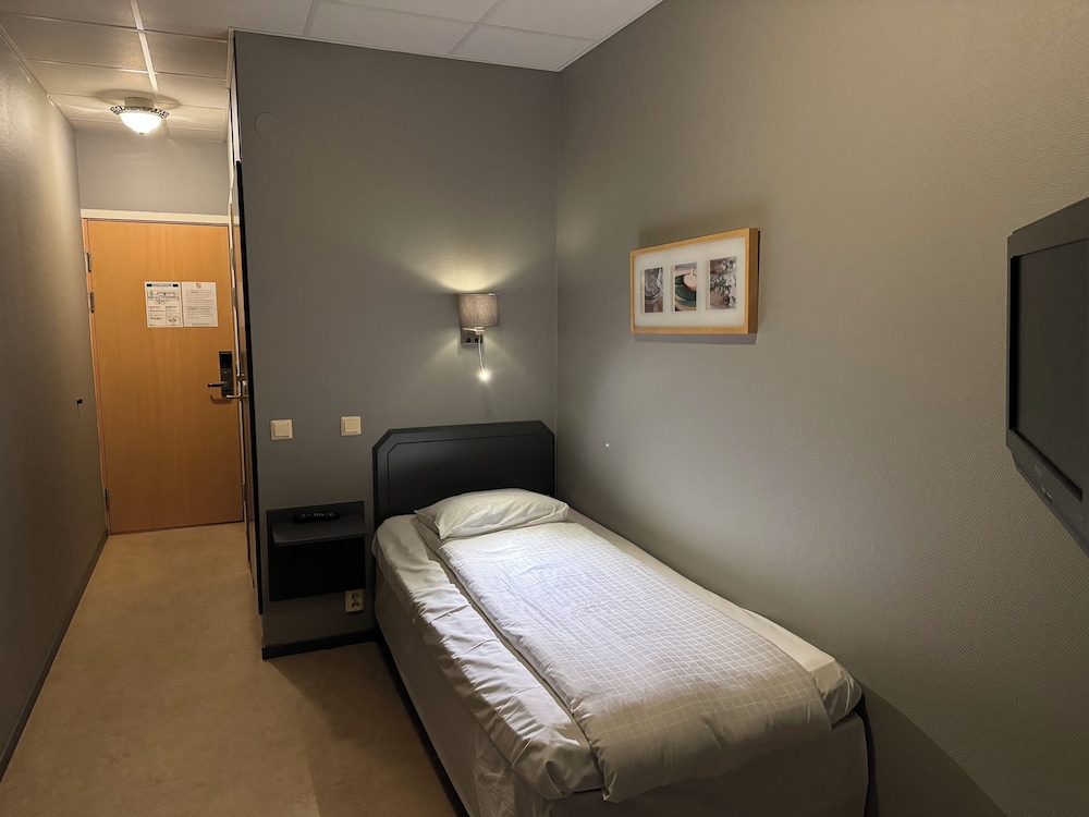 Hotell Alvsjo 12/44