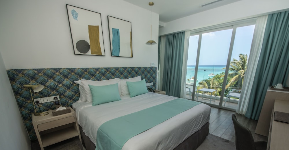 DELUXE, TWIN BEDS