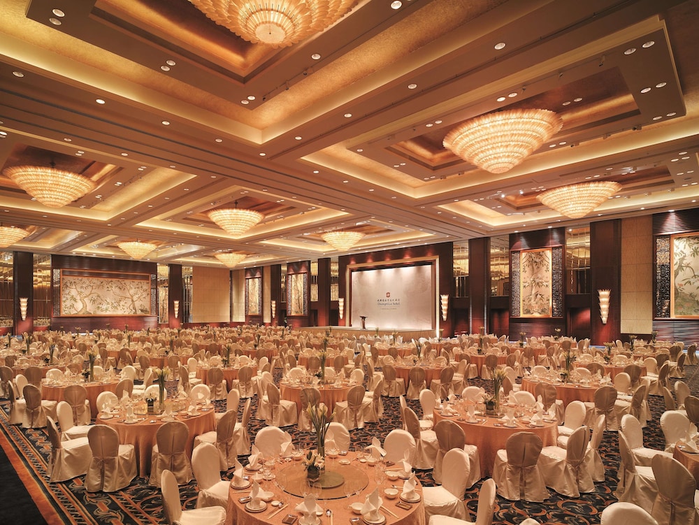 Shangri La Chengdu 63/72
