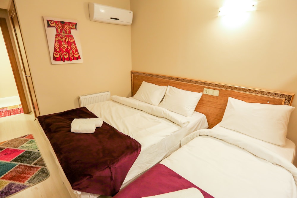 1 BEDROOM, FAMILY, CITY VIEW