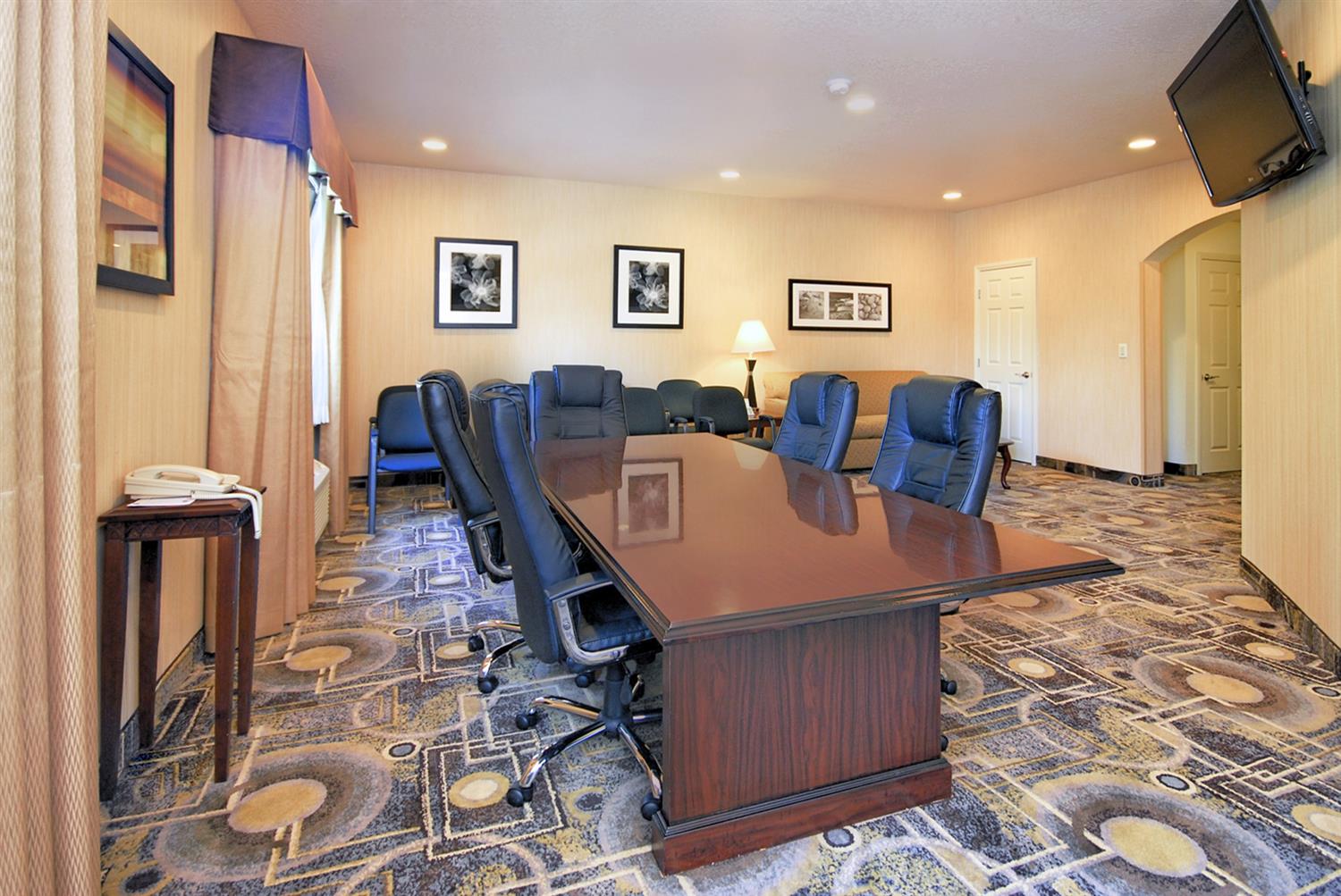 Best Western San Dimas Hotel & Suites 35/40