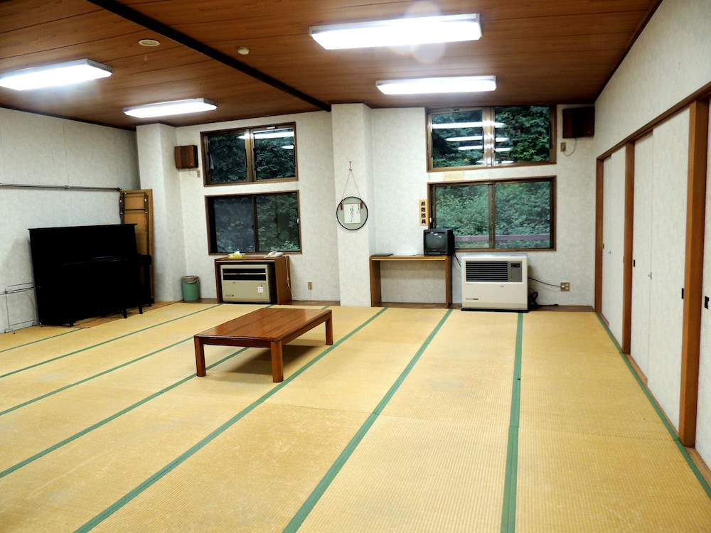 Lodge Oka 32/50