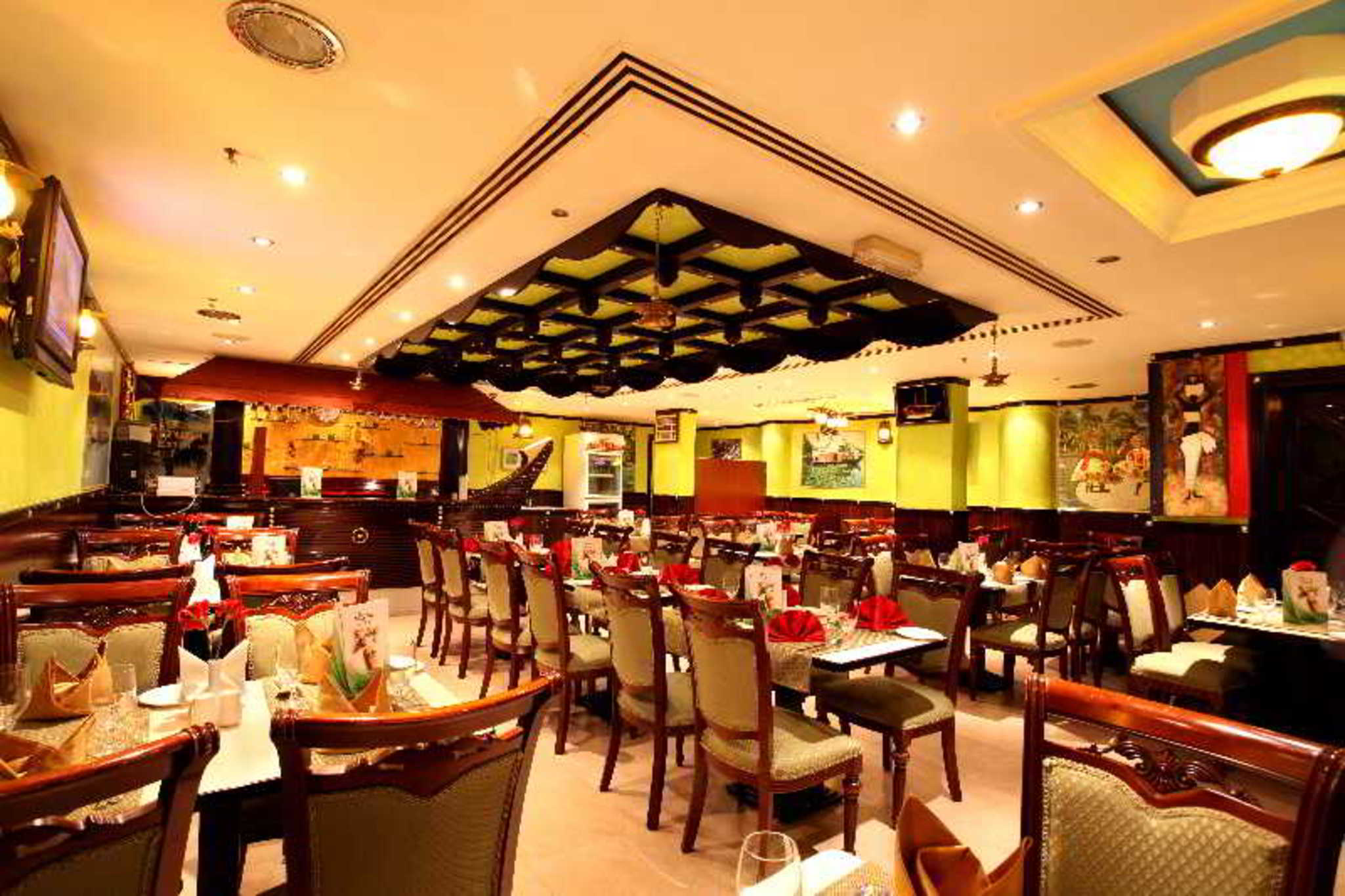 restaurant cafeteria