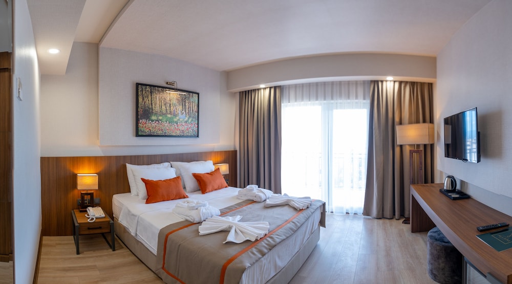 Deluxe, Double Bed, Sea View
